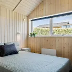 A Stunning In With 3 Bedrooms And Wifi Nyaraló *